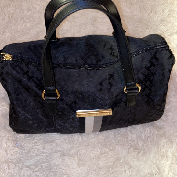Tommy Hilfiger Handbag - Picture 3 of 13